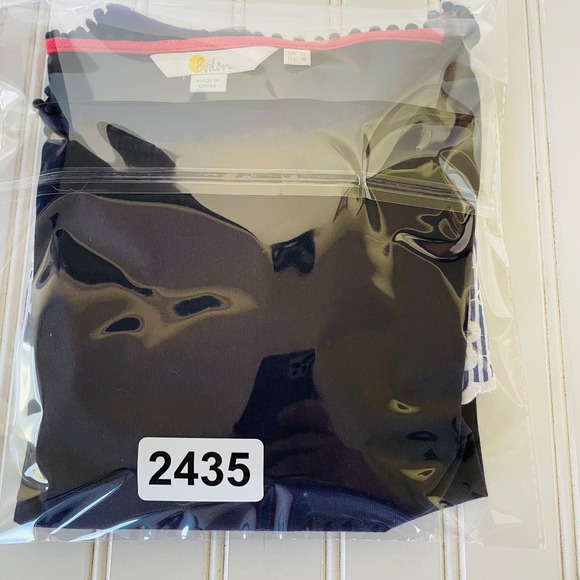 Boden Size 12 Navy Blue Broderie Eyelet Overlay Shirt size 12 - Picture 9 of 9